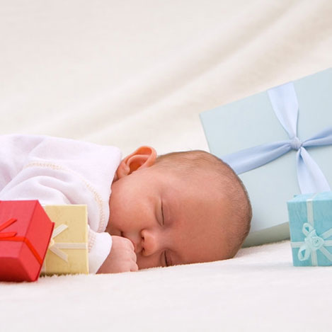 Idée cadeau pour bébé : sélection de cadeaux de naissance