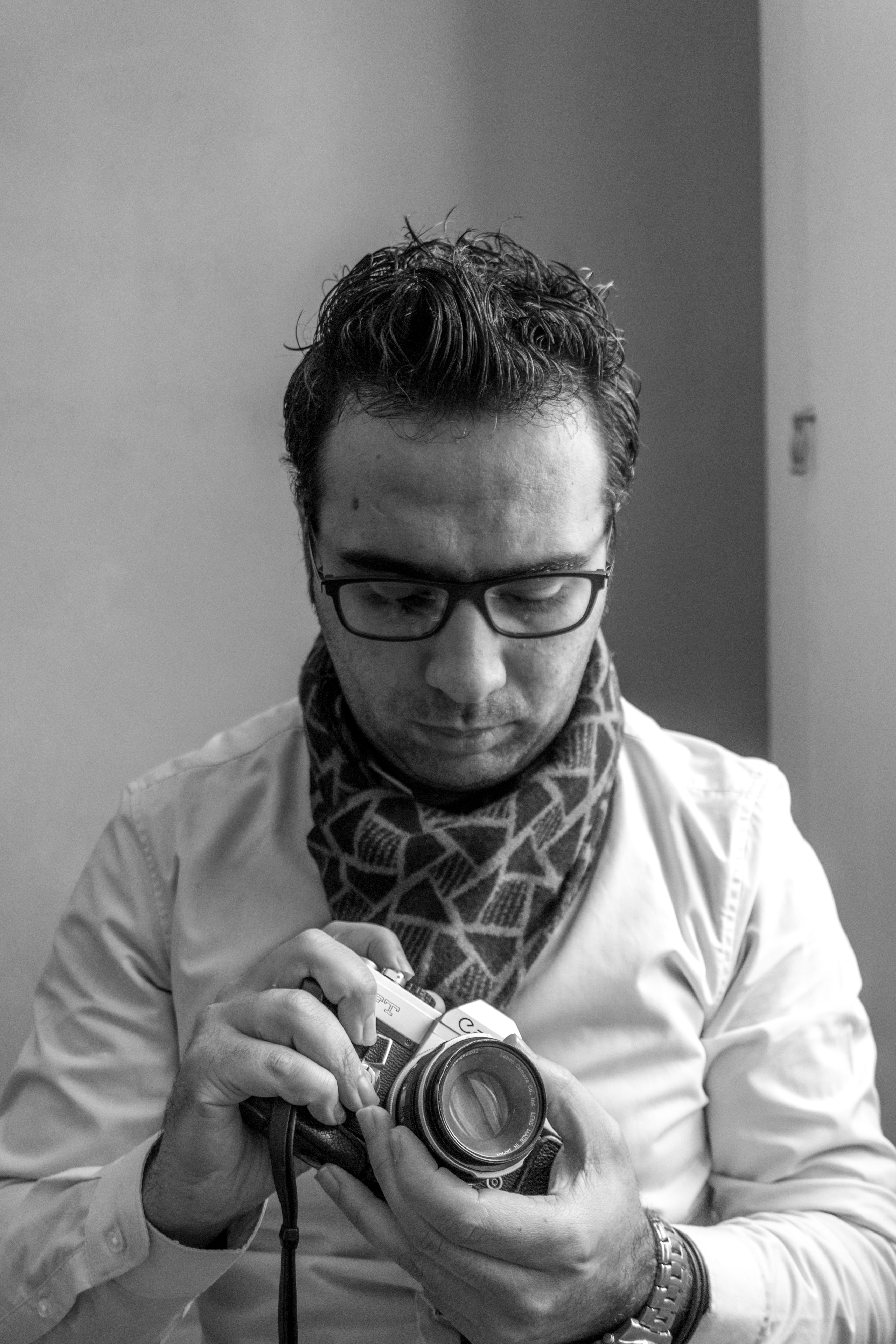 Karoun Amine  | Zeitgenössischer Künstler
