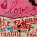Painting Fragile love (pink) by Costa Sophie | Painting Pop art Mixed Pop icons
