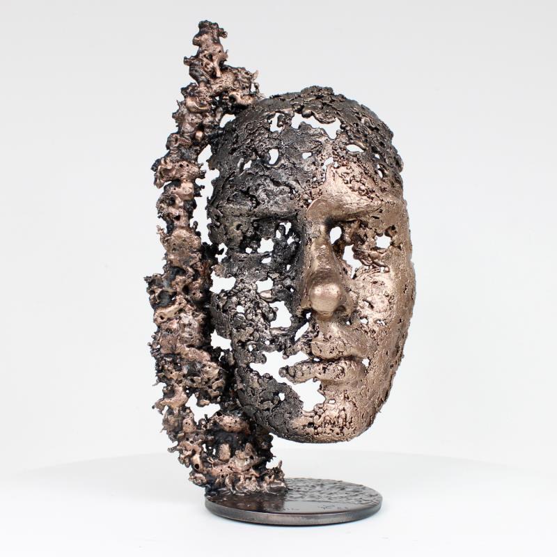 Sculpture Une larme 69-22 by Buil Philippe | Sculpture Figurative Metal