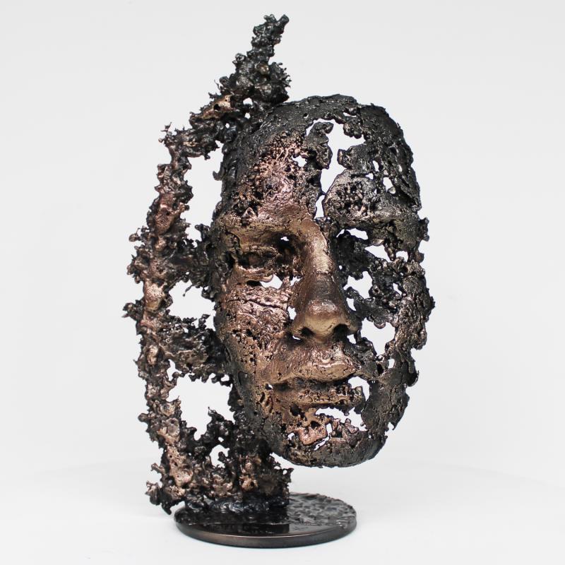 Sculpture Une larme 16-23 by Buil Philippe | Sculpture Figurative Metal