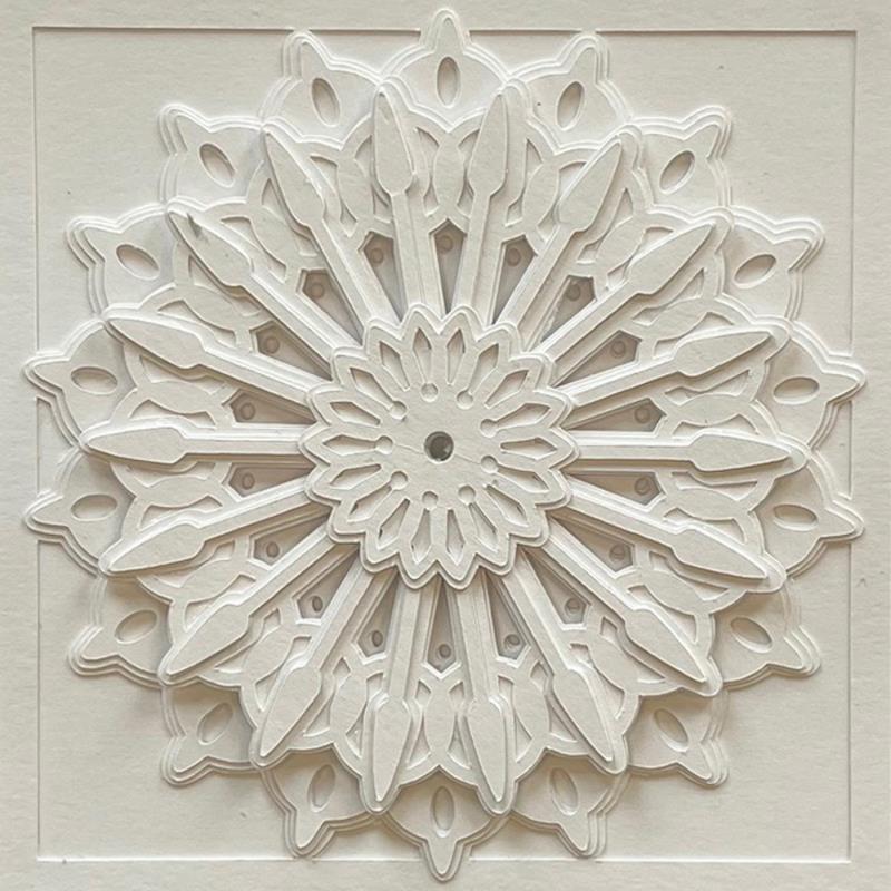 Gemälde snowflake von Ryder Susan | Gemälde Materialismus Minimalistisch Collage Papier