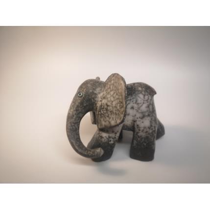Sculpture L'Éléphant joueur  by Roche Clarisse | Sculpture Figurative Ceramics, Raku Animals, Black & White, Nature