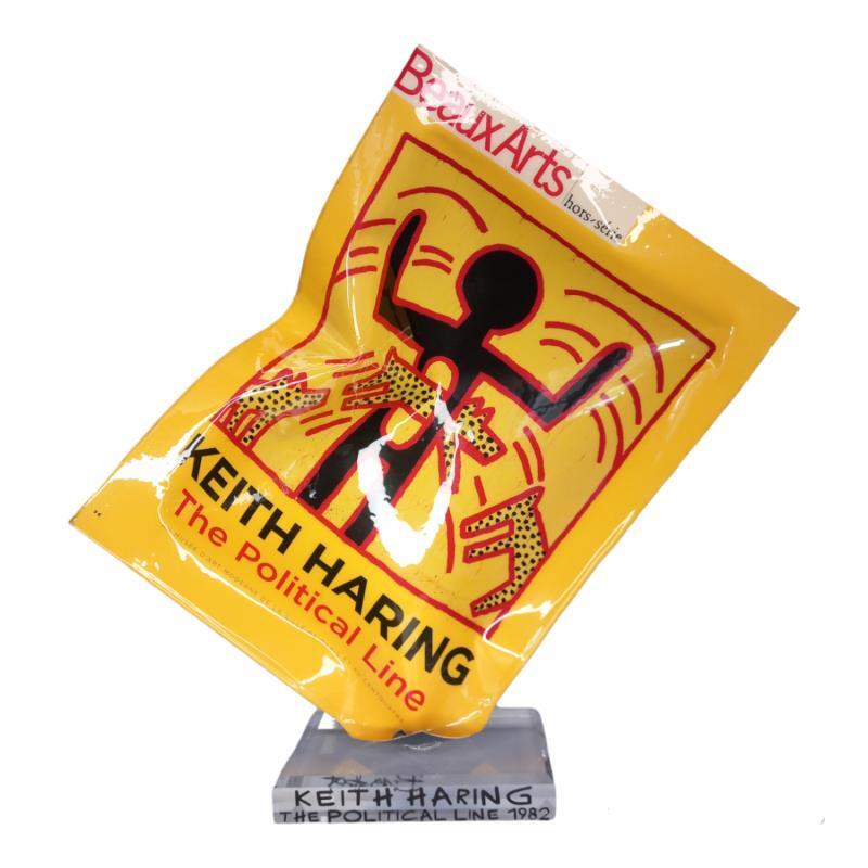 Sculpture Beaux Arts-The Political line by Keith Haring by Atelier RingArt | Sculpture Pop-art Pop icons Urban Resin Paper Upcycling