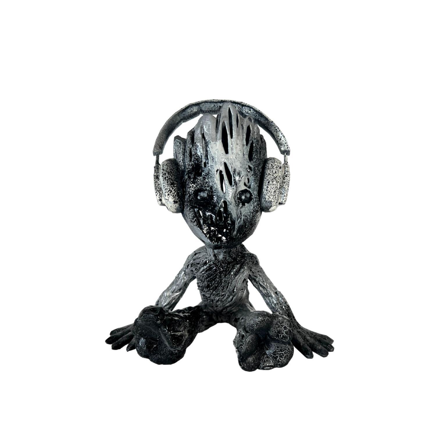 ▷ Sculpture GREY GROOT HEADPHONE by Mikhel Julien | Carré d'artistes