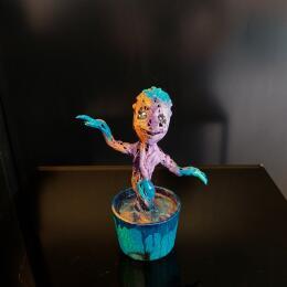 Sculpture GROOT dancing by Mikhel Julien | Sculpture Pop-art Graffiti, Resin Pop icons
