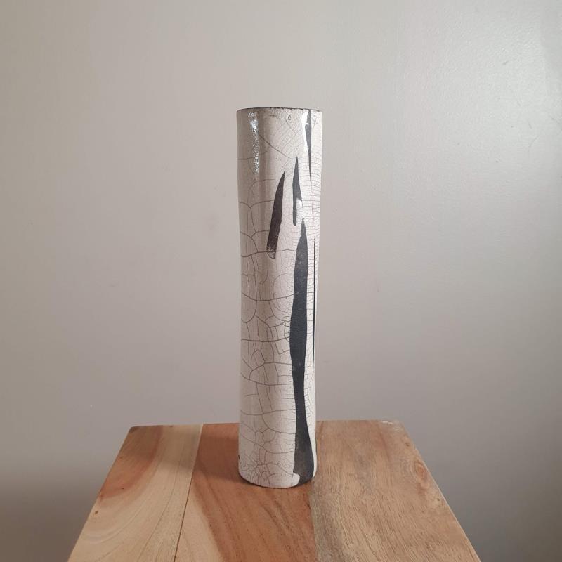Sculpture Vase Raku 10 by Escoffier Odile | Sculpture Figurative Raku Minimalist