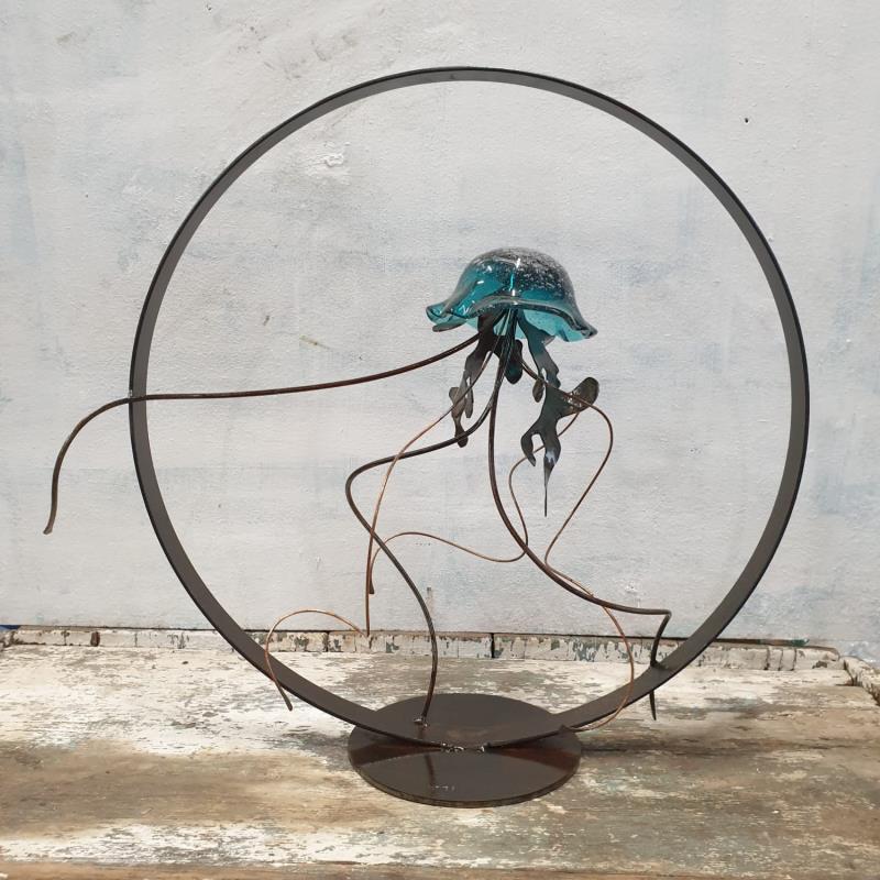 Sculpture méduse bleu aquamarine L by Eres Nicolas | Sculpture Figurative Metal Animals
