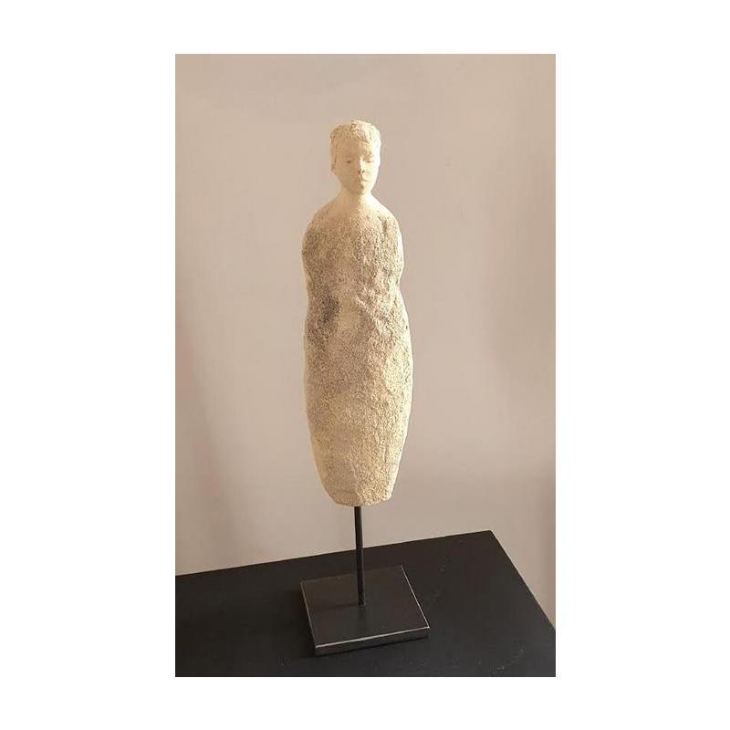 Sculpture Le silence des pierres 2 by Ferret Isabelle | Sculpture Raw art Stone Child