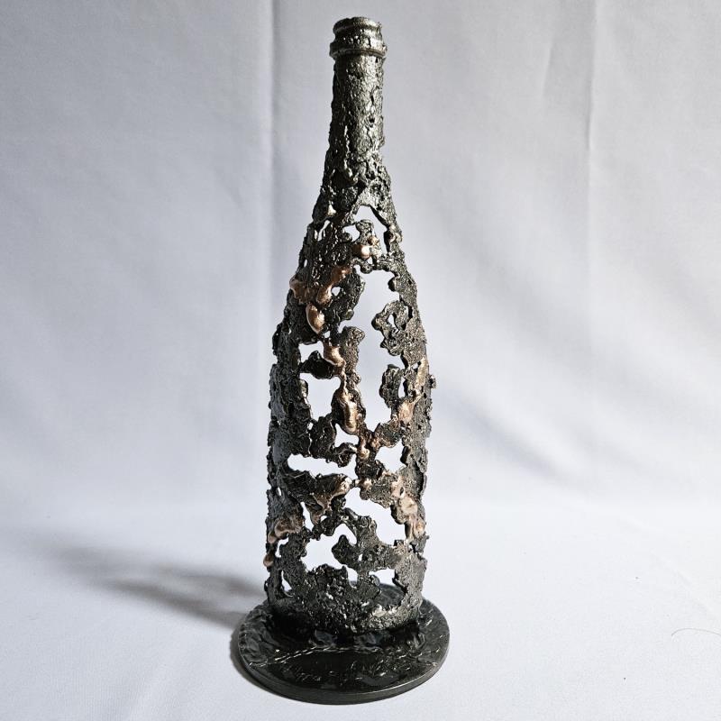 Sculpture Bouteille Champagne 27-24 by Buil Philippe | Sculpture Figurative Minimalist Life style Still-life Metal Bronze
