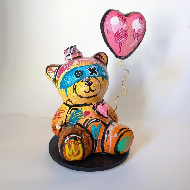 Sculpture It's a bear  by Sufyr | Sculpture Street art Animals Graffiti Posca