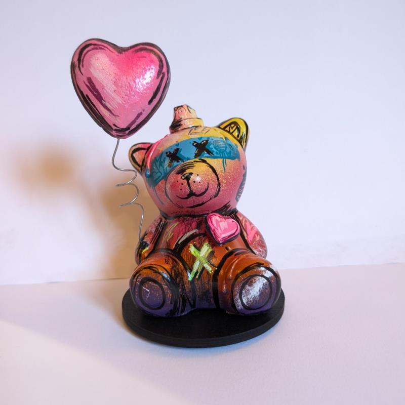 Sculpture L'ourson Love by Sufyr | Sculpture Street art Animals Graffiti Posca