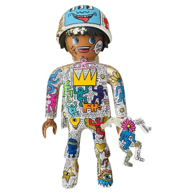 Sculpture Playmobil xxl Keith HARINGm feuilles d’or et son accessoire  by Frany La Chipie | Sculpture Pop-art Graffiti, Posca Pop icons