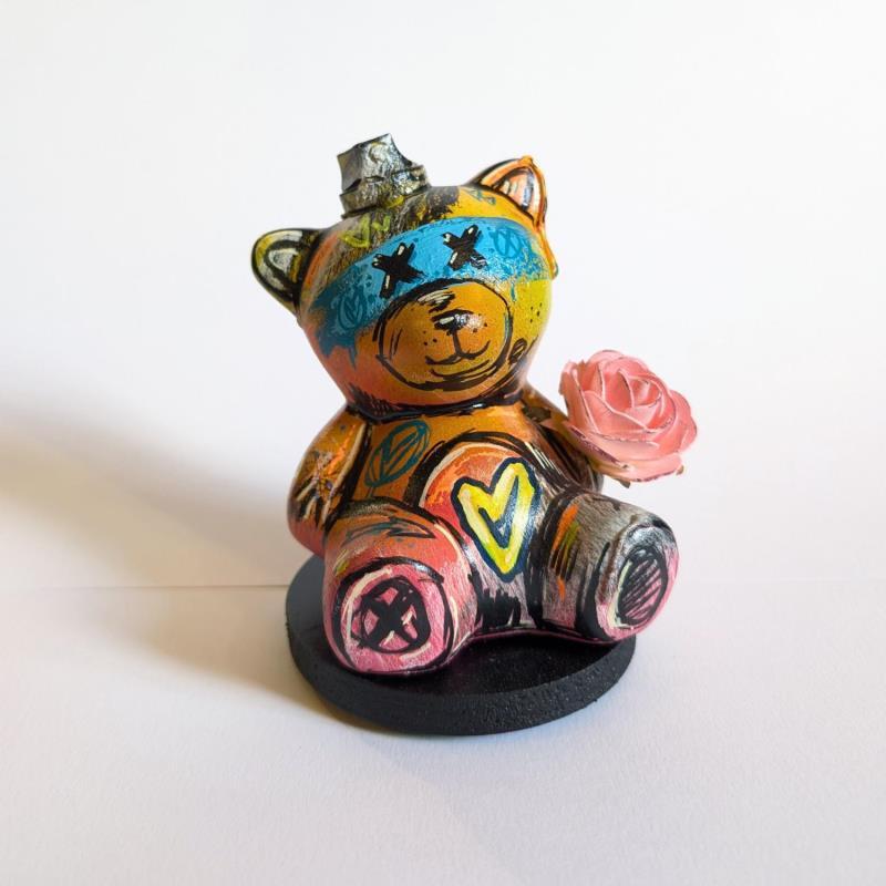 Sculpture Be my bear  by Sufyr | Sculpture Street art Graffiti, Posca Animals