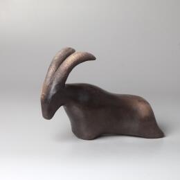 Sculpture Le Bouquetin by Nathalie Roverato | Sculpture Figurative Raku Animals, Nature