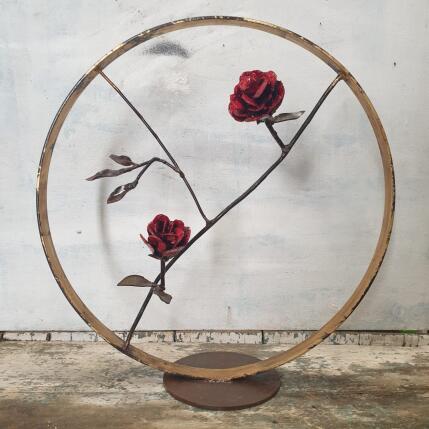 Sculpture Des Roses  by Eres Nicolas | Sculpture Figurative Metal Animals, Nature