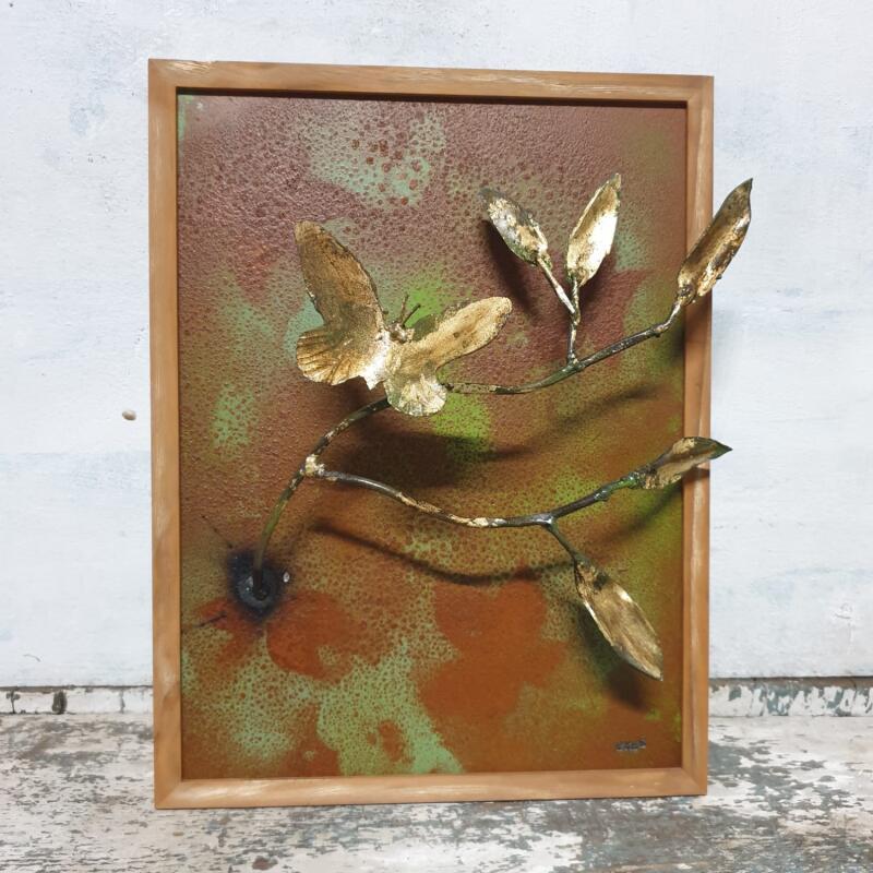 Sculpture papillon sur branche-mural by Eres Nicolas | Sculpture Figurative Metal Animals