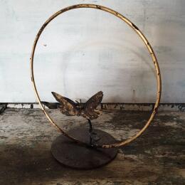 Sculpture papillon sur branche 2 by Eres Nicolas | Sculpture Figurative Metal Animals